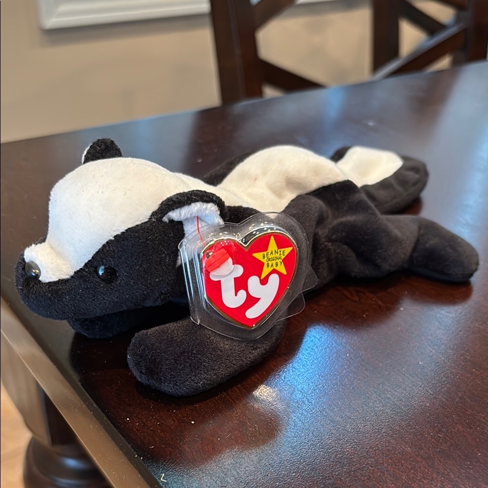 Ty Stinky Skunk Plush in Black and White